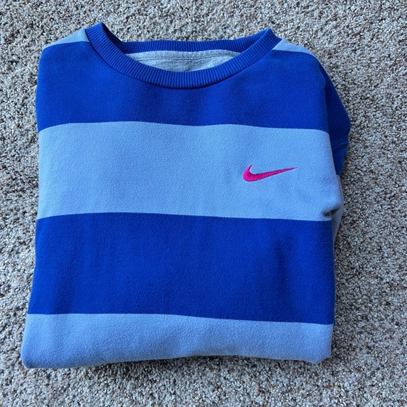 Blue Striped Nike Sweatshirt - Picture 4 of 4